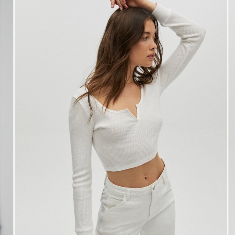 TNA Waffle Scoopneck longsleeve cropped tee - Picture 7 of 10